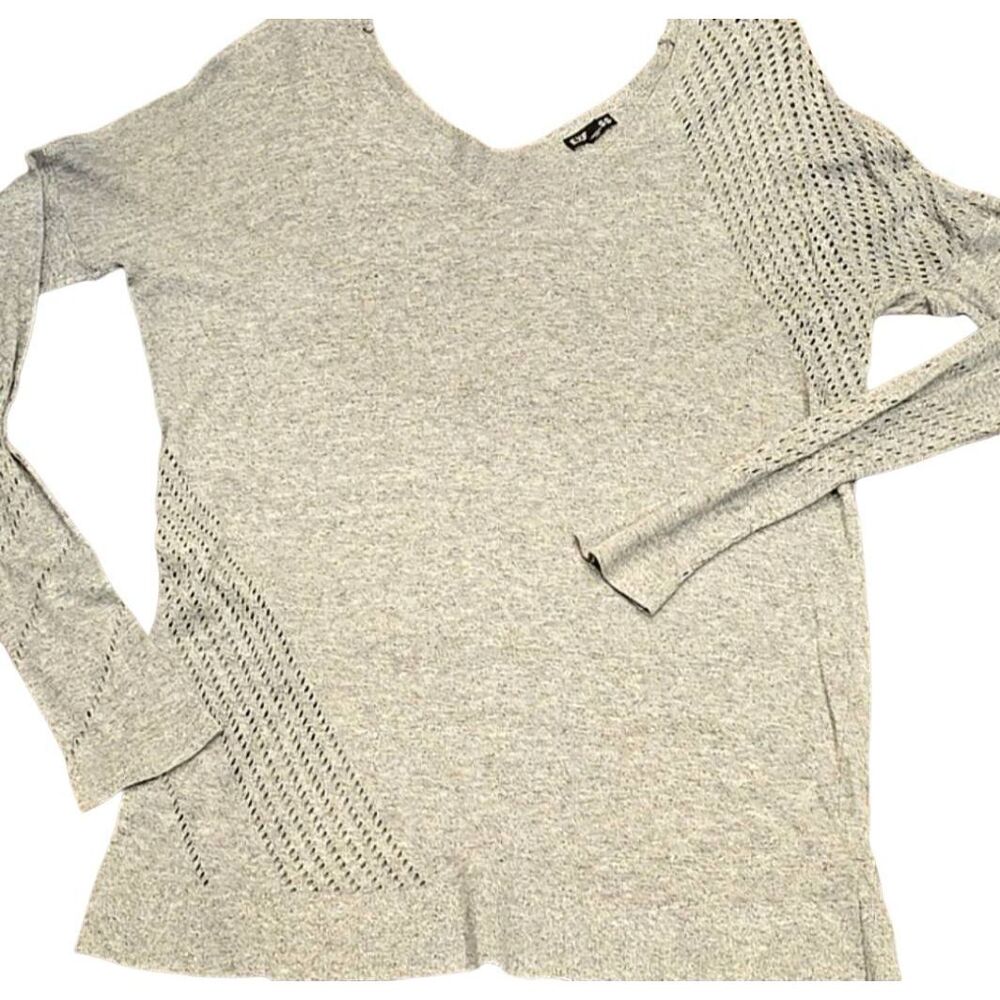 Express Cut-Out Detail Lightweight‎ V-Neck Sweater